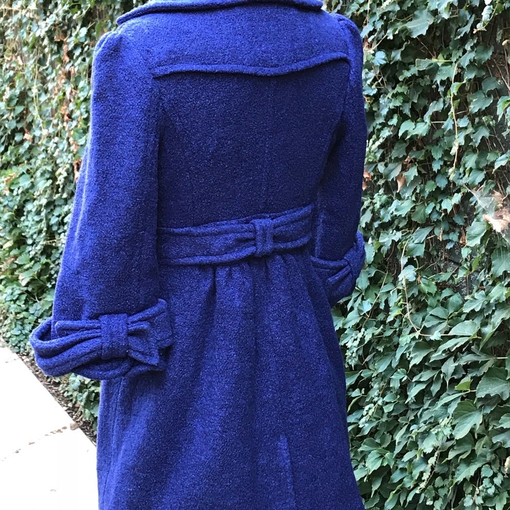 Blue Bow Coat - Picture 6 of 8